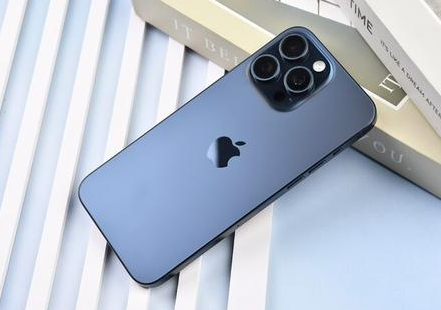 玄武苹果维修点分享iPhone 15 Pro Max屏幕更换全新实操风险 